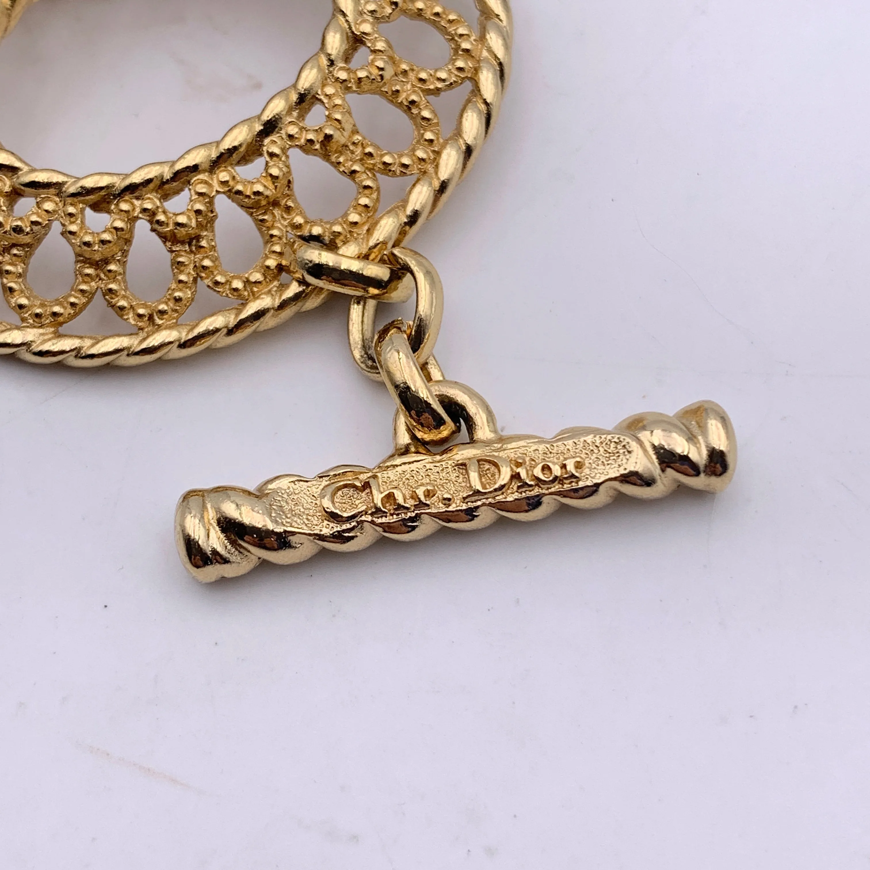 CHRISTIAN DIOR Vintage Gold Metal Oval Ring Bracelet