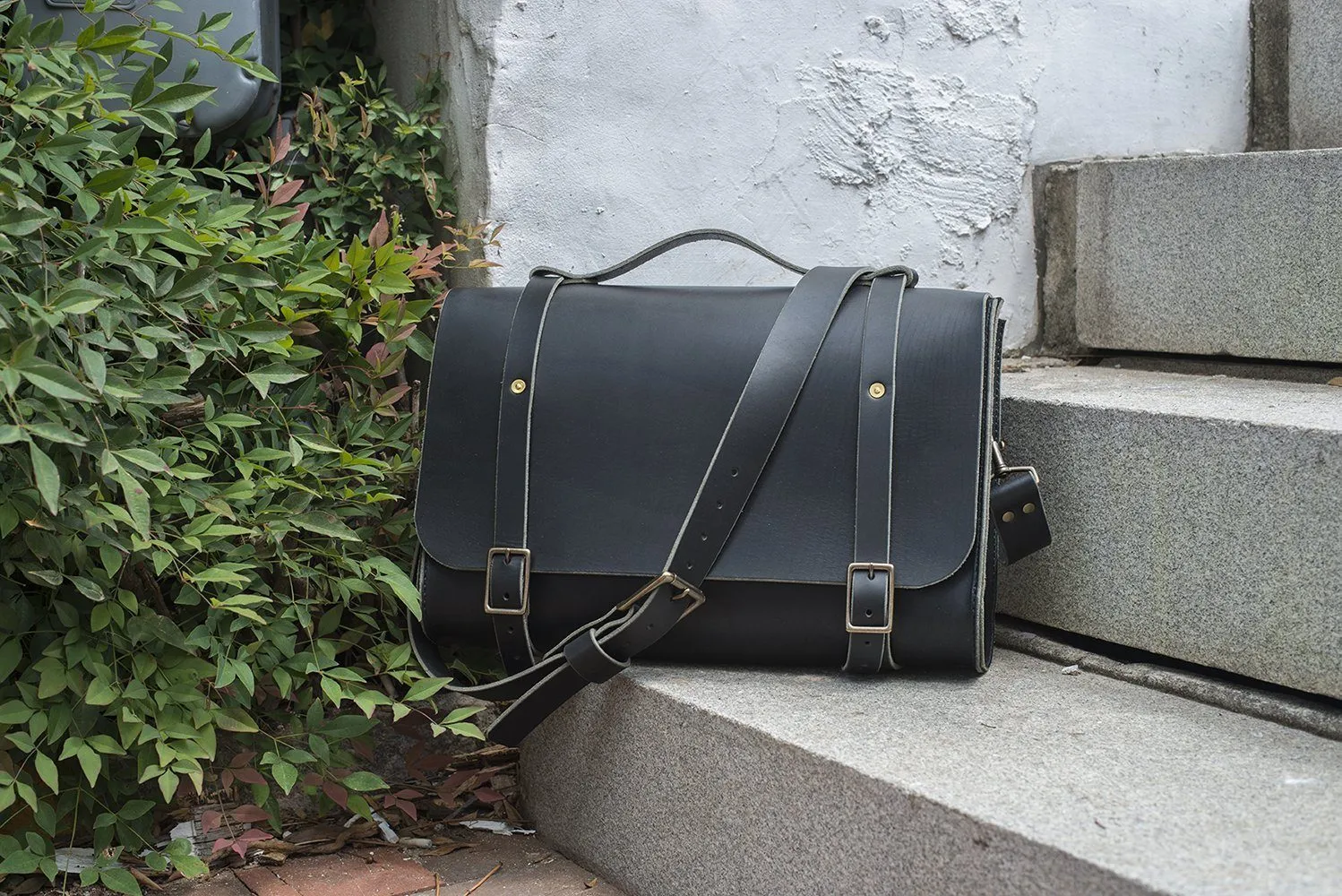 COOPER SATCHEL LEATHER SATCHEL BRIEFCASE