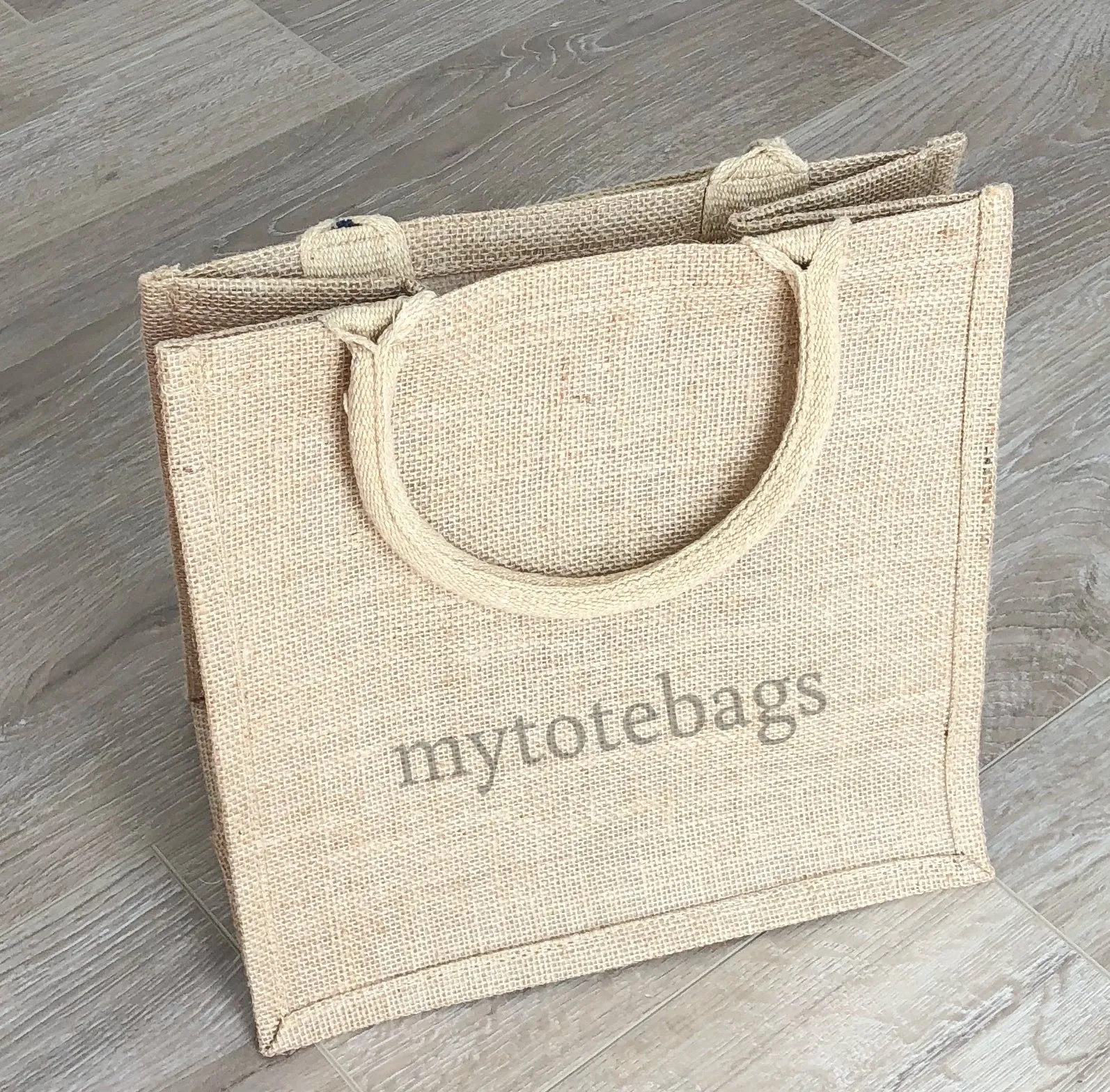 Medium Size Burlap Jute Tote Bags, Natural Totes with Handle
