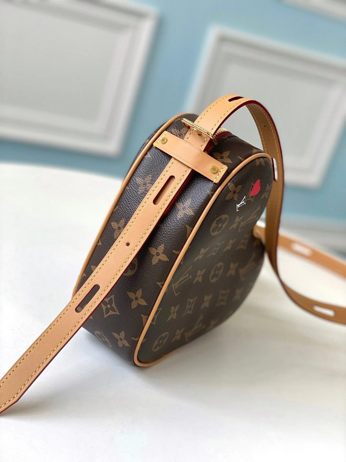 SO - LV Game On Cœur MONOGRAM Nicolas Ghesquière A02
