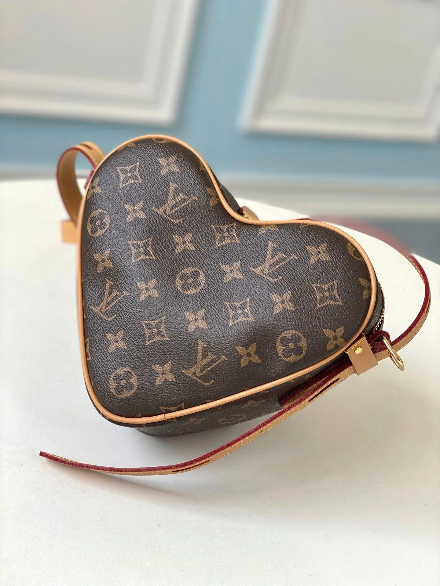 SO - LV Game On Cœur MONOGRAM Nicolas Ghesquière A02