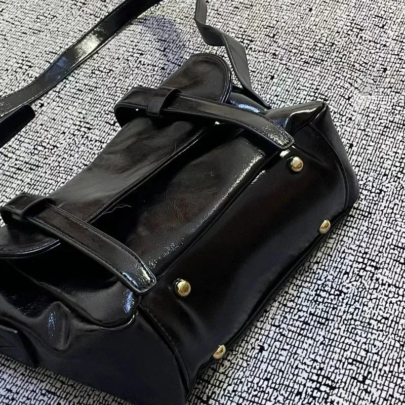 UAKISS  -  Trendy Fashion Luxury Design Handbags 2024 Vintage Office Lady Shoulder Crossbody Bag Elegant Y2k Solid Messenger Bags for Women