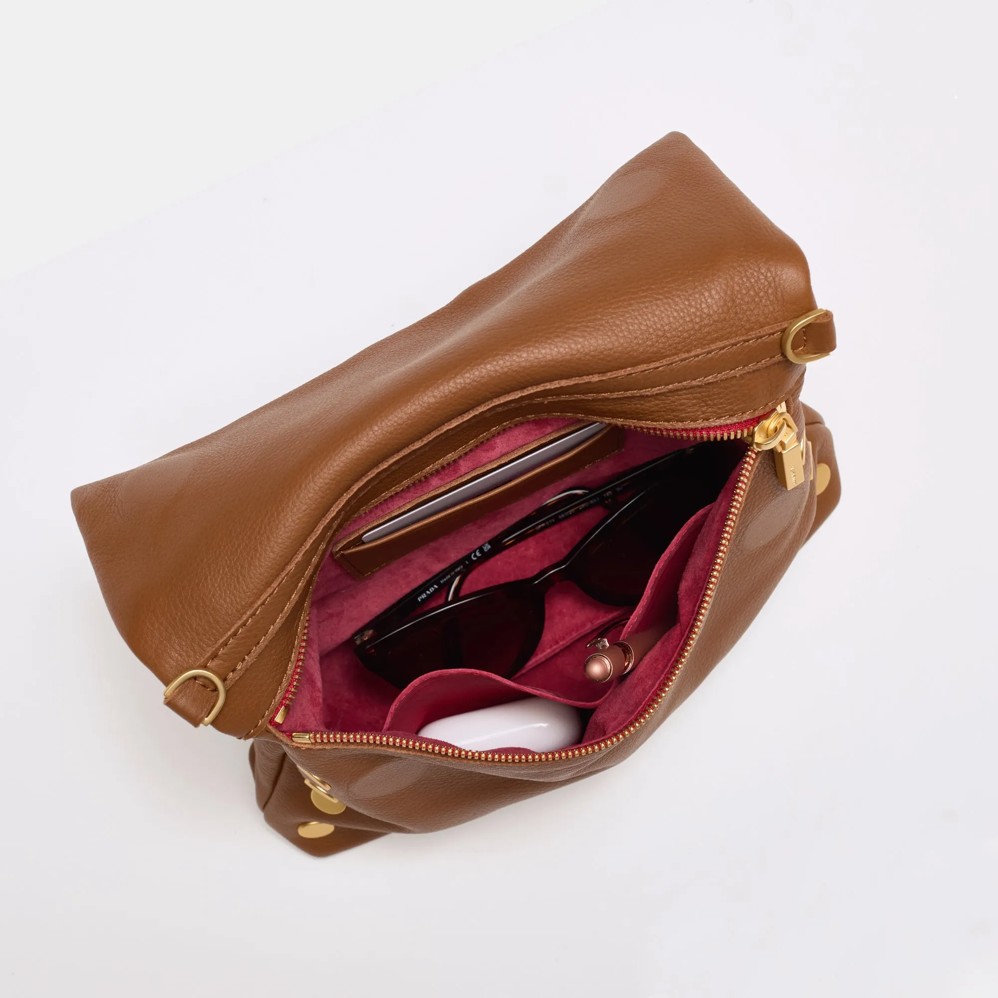 VIP | Mahogany Pebble/Brushed Gold Red Zip | Med