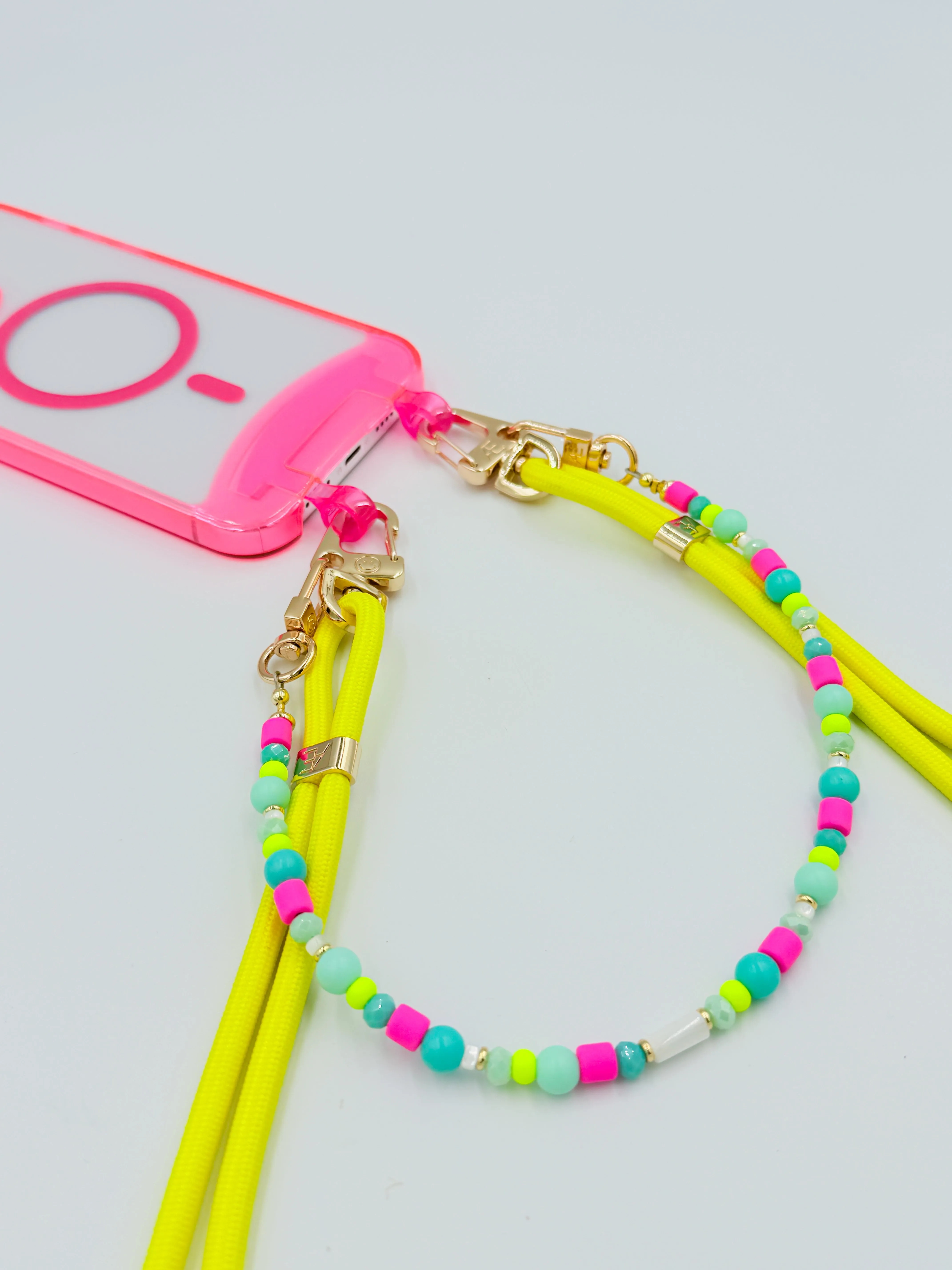 Vivi Phone Wristlet
